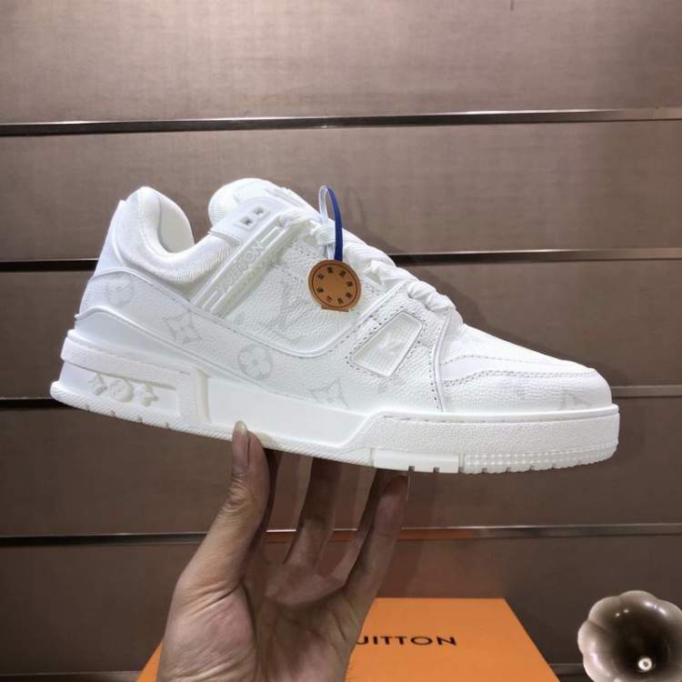 Picture of Louis Vuitton Shoes _SKULVsz35-3939-45hnq010816360